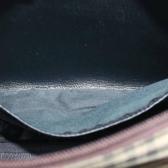 Vintage Burberry Clutch Bag - Picture 15 of 16